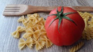 意大利面和番茄图片