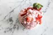 自制草莓冰淇淋图片