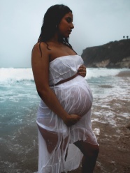 海边孕妇照图片