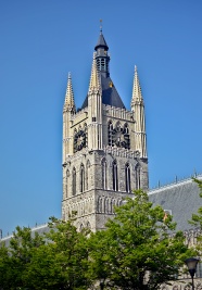 比利时尖塔建筑图片