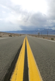 荒漠高速公路图片