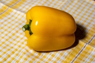 黄色灯笼椒有机蔬菜图片