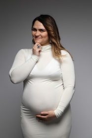 欧美美女怀孕孕照图片