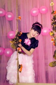 花野真衣美脚
