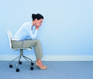 欧美女士思考图片下载