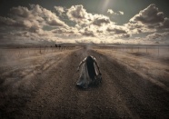 黄昏荒野恐怖女鬼图片