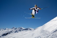 双板滑雪图片