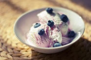蓝莓冰激凌图片