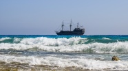 塞浦路斯海上轮船图片