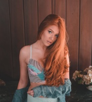 gogo美女大胆艺术照片