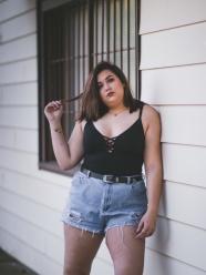 胖妞性感人体艺术图片