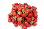 红色草莓水果诱人图片