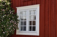 白色木窗口图片
