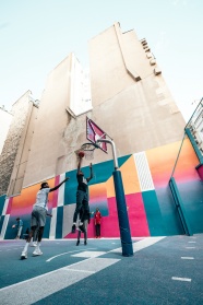 街头户外打篮球图片