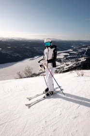 专业滑雪运动员图片