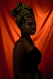 非洲黑皮肤美女图片