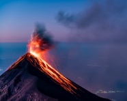 火山爆发图片