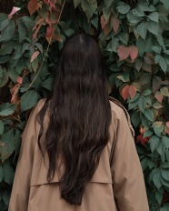 美女长发背影图片