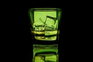 威士忌杯子图片