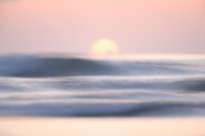海平面日出特写图片