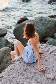 海边性感美女写真图片