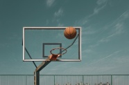 篮球和篮球框图片