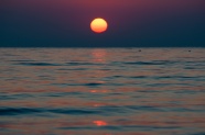 黎明海面日出风景图片