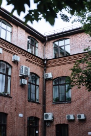 全红砖建筑图片