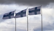 芬兰国旗飘扬图片
