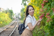 铁道美女风景写真图片