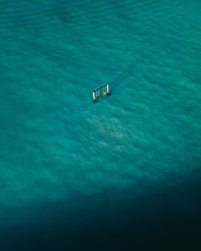 一望无际海平面鸟瞰图