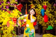 中国年旗袍美女图片
