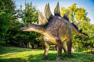 公园侏罗纪恐龙模型图片