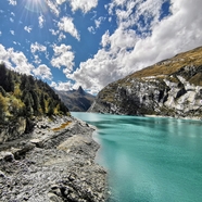 阿尔卑斯山山水风景图片