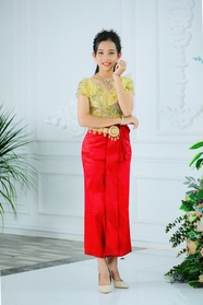 亚洲传统服饰少女美女图片