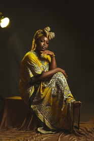 优雅美丽非洲黑人美女贵妇图片
