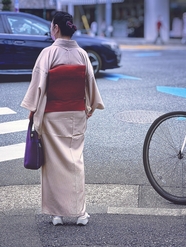 日本街拍和服美女图片