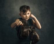 男孩拳击运动摄影图片