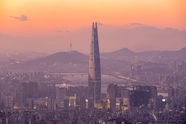 黄昏韩国汉城乐天塔建筑摄影图片