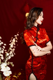 亚洲复古旗袍风美女图片
