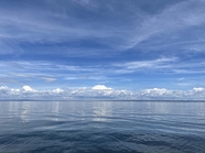 蓝天白云博登湖风光摄影图片