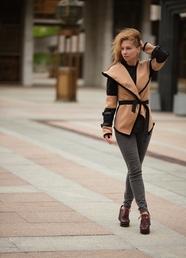 俄罗斯莫斯科时尚街头风美女图片