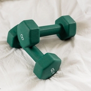 绿色体育锻炼用具哑铃图片