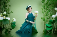 亚洲性感绿色肚兜美女人体摄影艺术图片