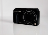 黑色复古微单相机摄影图片