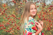 秋天果园美女写真摄影图片