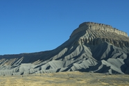 科罗拉多州巍峨石头山脉图片