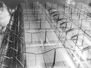 巴黎玻璃幕布建筑黑白摄影图片