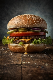 牛肉芝士汉堡美食摄影图片