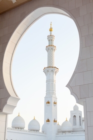 白色圆顶尖塔宗教建筑景观摄影图片